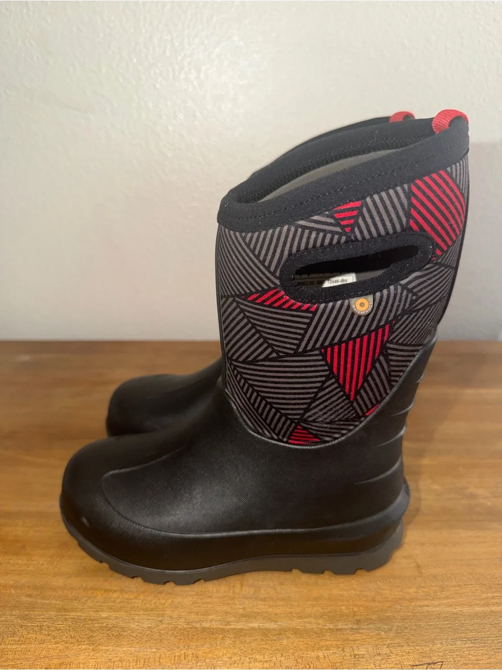 Bogs Kids Black and Red Patterned Waterproof Pull-On Boots